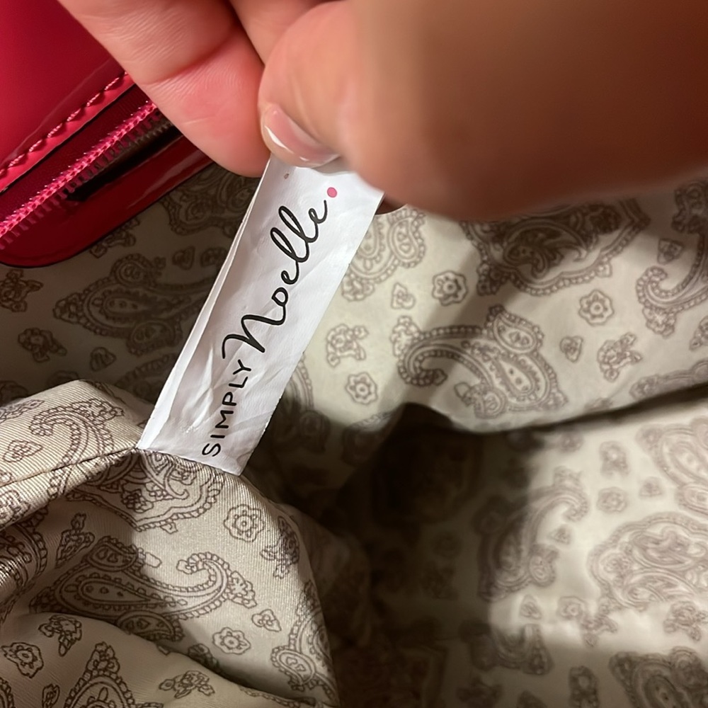 PINK LEATHER SIMPLY NOELLE PURSE - Picture 10 of 15
